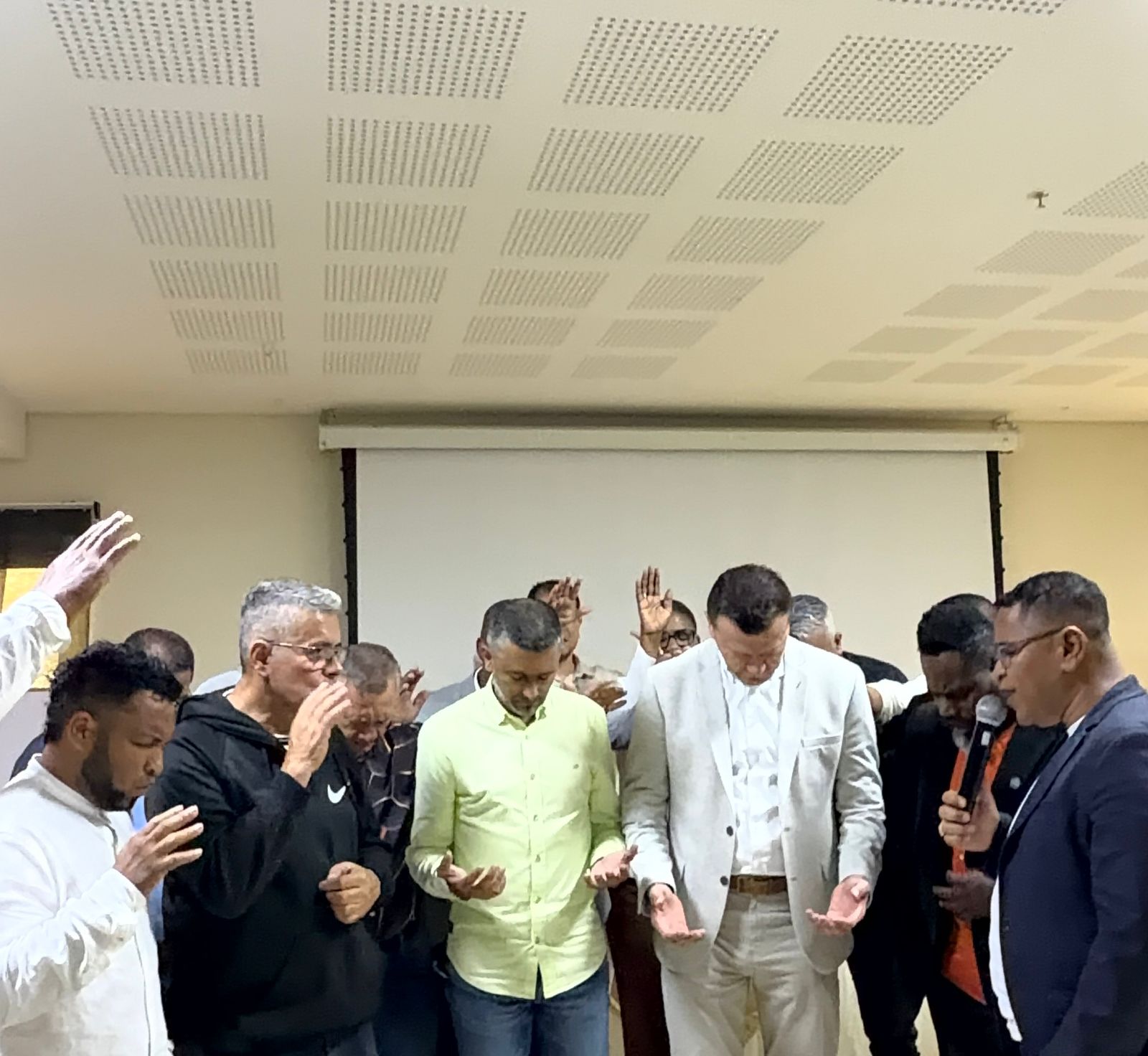 Santi-Montoya-Senado